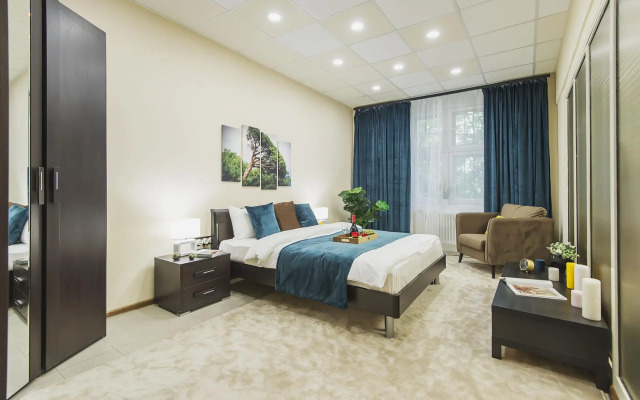 GMApartments (ДжиЭмАпартментс) на переулке Леонтьевский