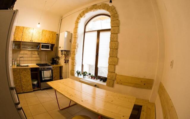 Cloud 9 House