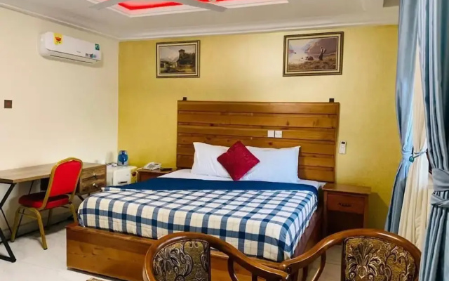 Excelsa Lodge