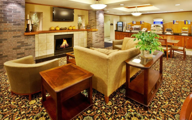 Holiday Inn Express & Suites Sheldon by IHG
