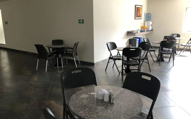 Hotel Castellana Inn