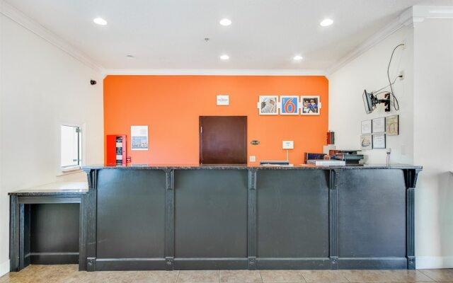 Liberty Inn & Suites