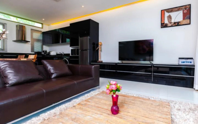 Chocolate Villa by Jetta