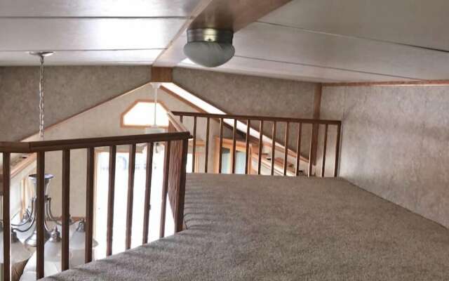 Narrows Too Camping Resort