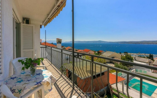 Apartment Mira