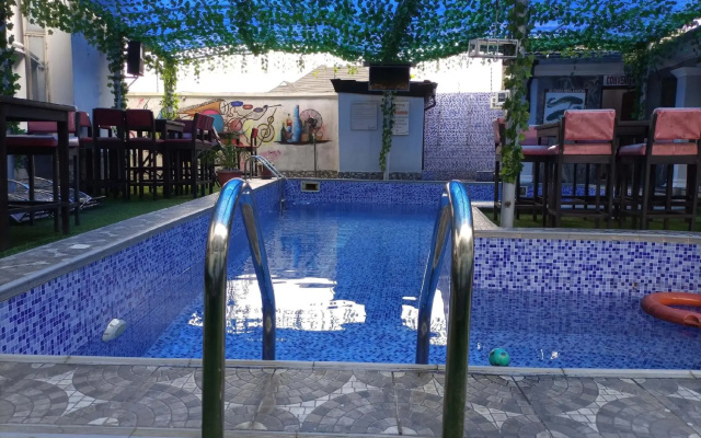 Ice Grand Hotel & Suites