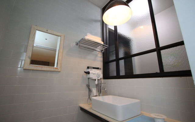 Hound Hotel Changwon Terminal