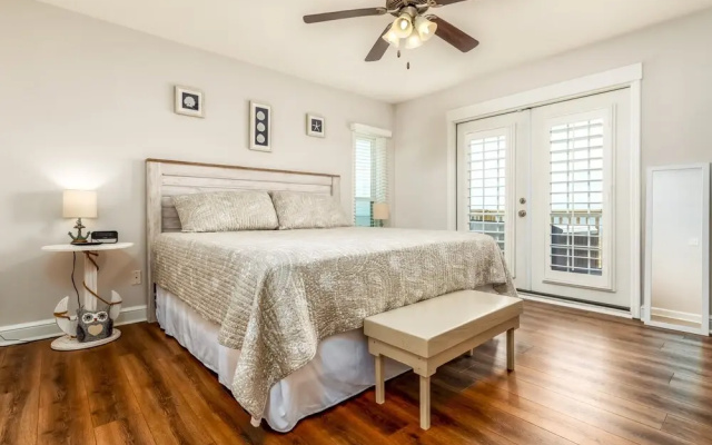 Dreamcatcher - 2814 Bienville 4 Bedroom Home by RedAwning