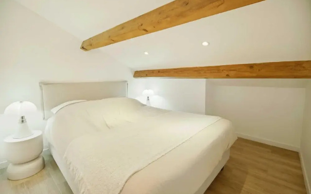 Bright Apartment - AC- 2P - Center of St Tropez