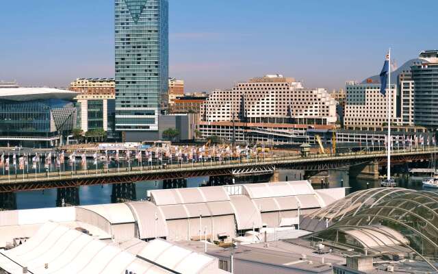 Metro Apartments on Darling Harbour - Sydney