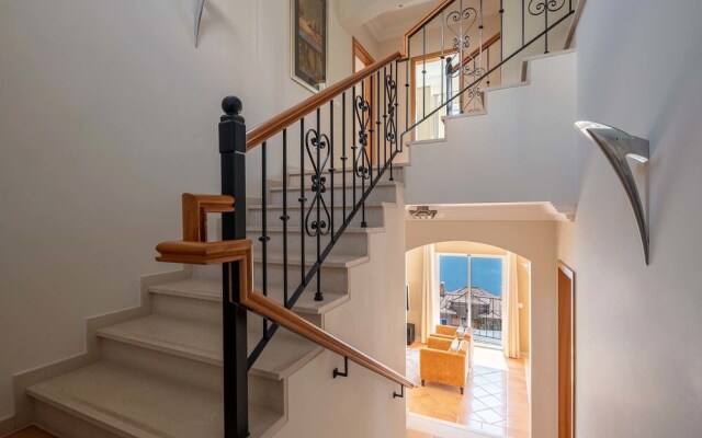 Designed Villa - Palheiro Village