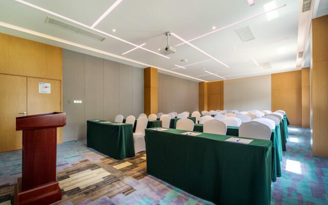 Holiday Inn Express Shaoxing Paojiang, an IHG Hotel