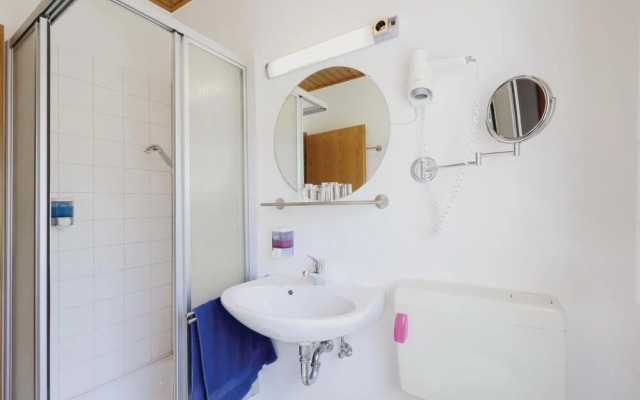 Amazing Home in Thalfang With 2 Bedrooms