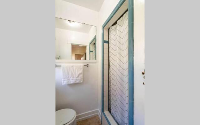 Hollywood - King Beds - Large Patio