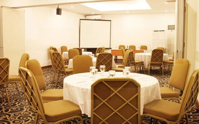 Grand Cemara Hotel