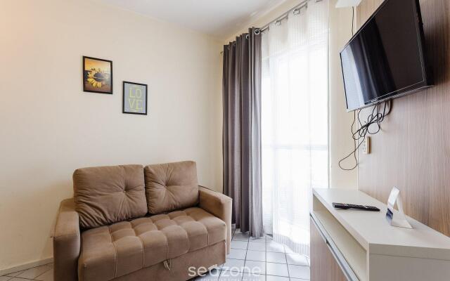 Apto em ótima localização a 100m da praia CSG305