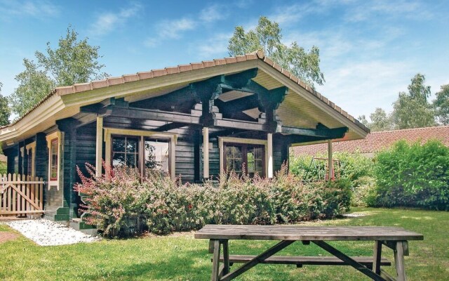 Amazing Home in Hulshorst With 3 Bedrooms and Wifi