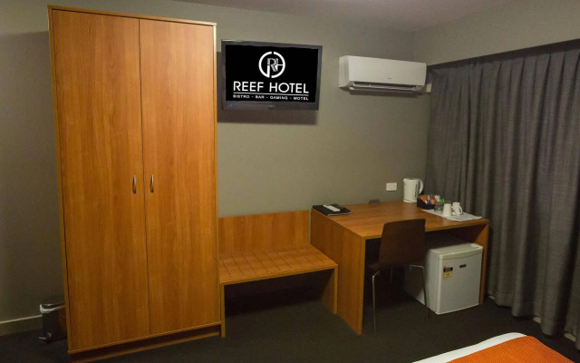 Gladstone Reef Hotel Motel