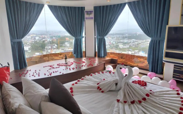 Dallas Hotel DaLat