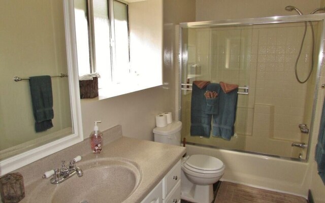 100 Cedar Hideaway Home