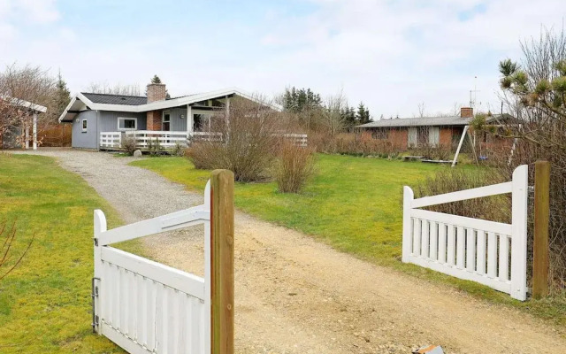 6 Person Holiday Home in Spottrup-by Traum
