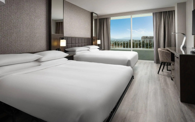 Warner Center Marriott Woodland Hills