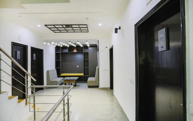 Itsy Hotels NV, Sushant Lok