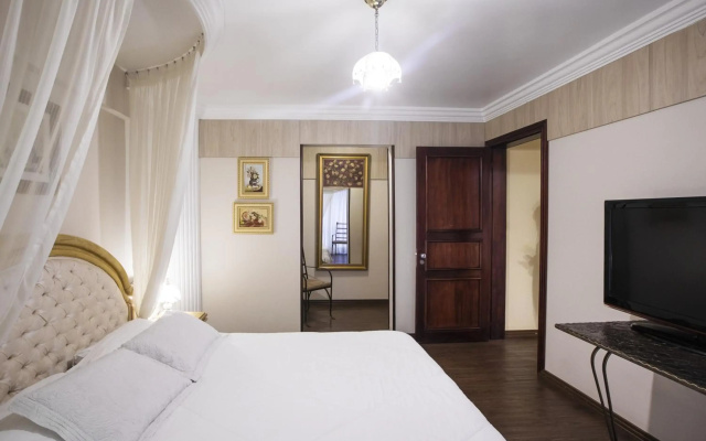 Hotel Lang Palace