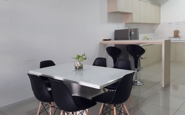 Taiping Lakeview Homestay