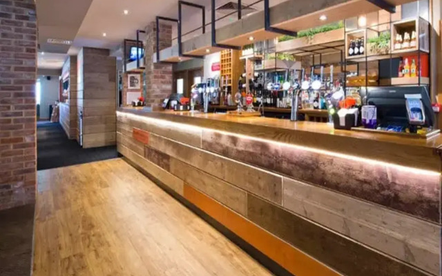 Premier Inn Farnham