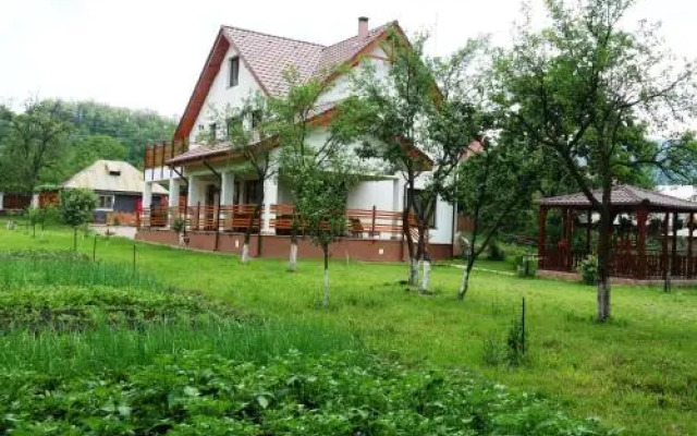 Pensiunea Tania-Nora