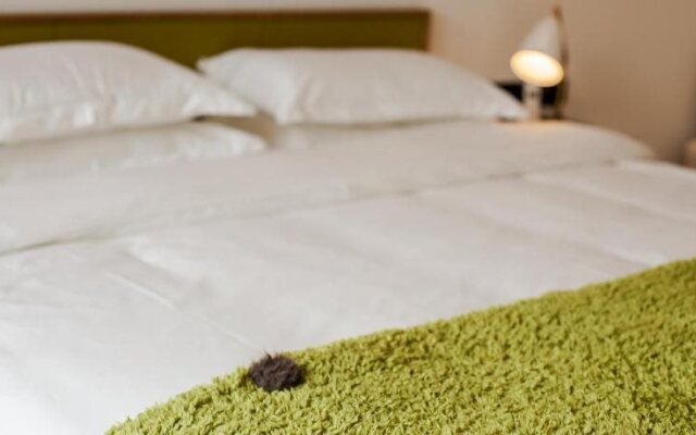 DADA Hobbyhorse Hotel (Chongqing University Town Metro Station)