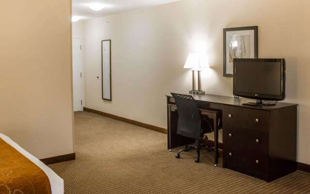 Comfort Suites