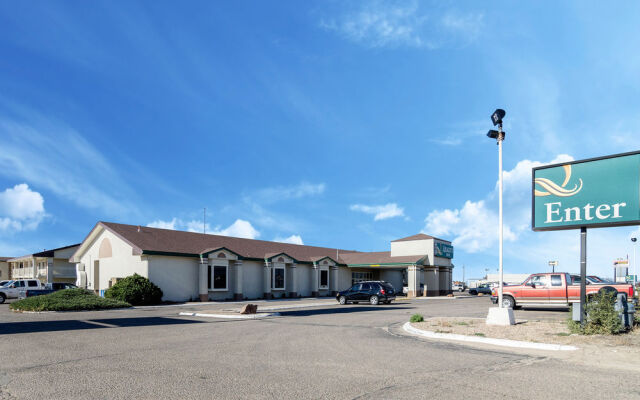 Colby Inn and Suites