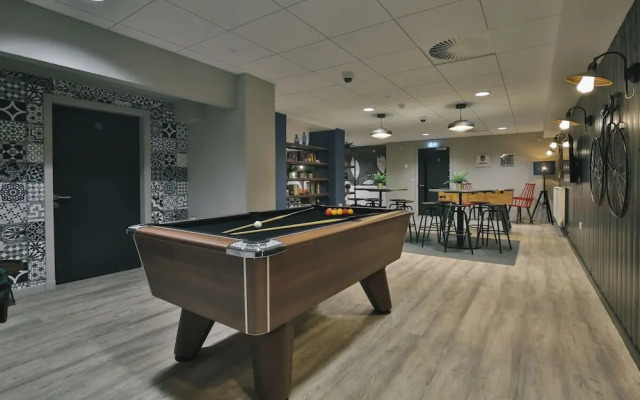 Student Only George Street