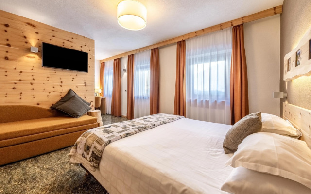 Hotel Col Di Lana