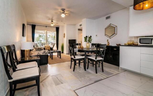 Marbella Lovely 3-bedroom Apartment 350 m Walk to the Beach