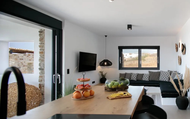 Villa Anamnisis With 5 Bedrooms and 5 5 Bathrooms