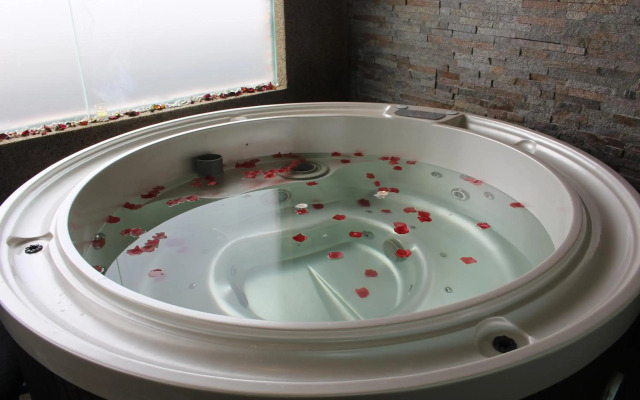 Paradise Spa Hotel