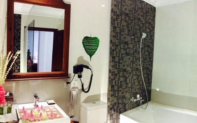 Apsara Palace Resort & Conference Center