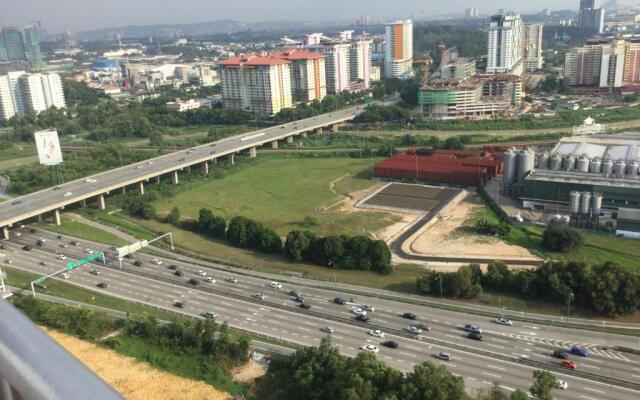 Menara U Shah Alam Guest House