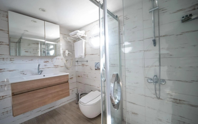 Moda Beach Hotel