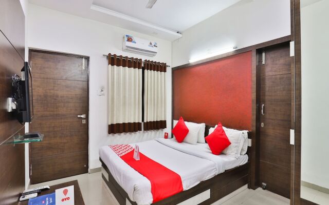 OYO 16880 Hotel Ambica