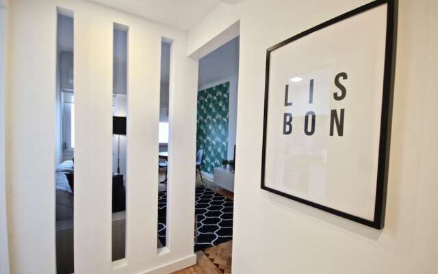 Akicity Amoreiras Amber