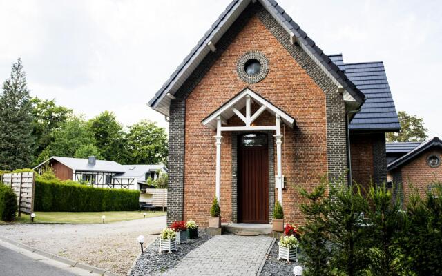 Fantastic holiday home in Spa with bubble bath and sauna