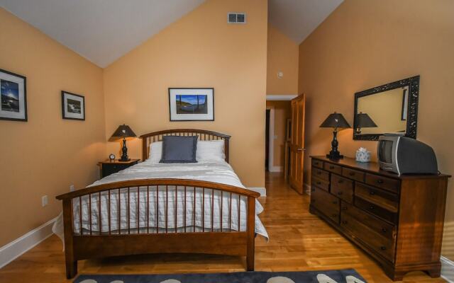 Wisp' n Away 5 Bedroom House