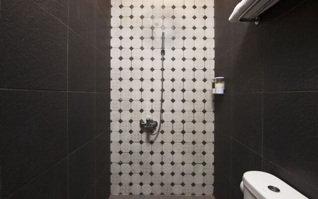 OYO 1095 Rap Hotel