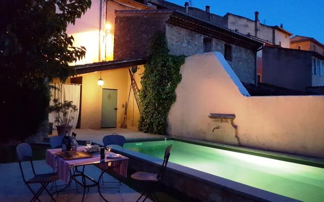 Characteristic Country House With Private Pool and Views of the Mont Ventoux