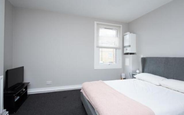 Kennington Apartment D/Apartment