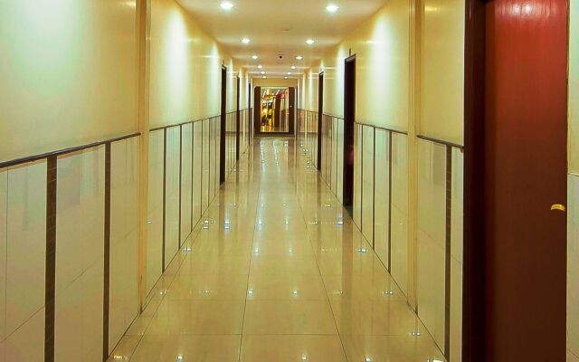 Airport Hotel Vishal Residency